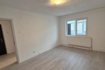 Apartament 2 camere, 42 mp - Bumbe?ti-Jiu - str. Jiului - 1