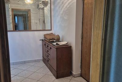 Apartament cu 2 camere semidecomandat în Turda