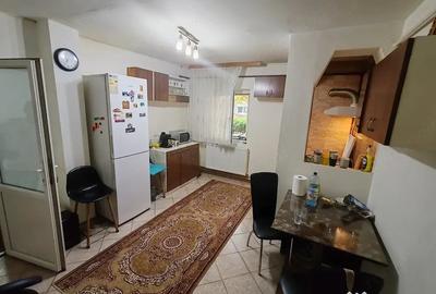 Apartament cu 2 camere semidecomandat în Aradului