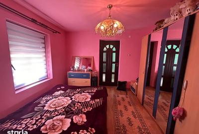 Casă cu 4 camere cu Canalizare în Chercea - 4