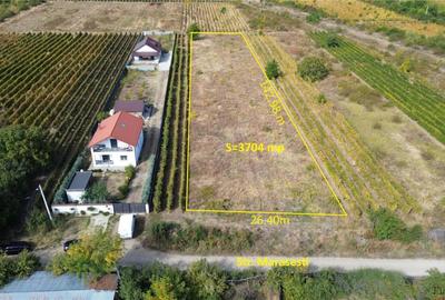 Teren de 3704 mp, în Odobești