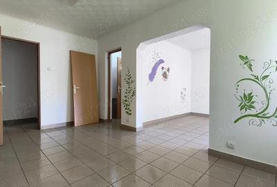 Spațiu comercial, de 32 mp, în Dacia - 3