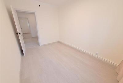 Apartament cu 3 camere decomandat în 9 Mai - 5