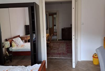 Apartament cu 3 camere semidecomandat în Schei - 5