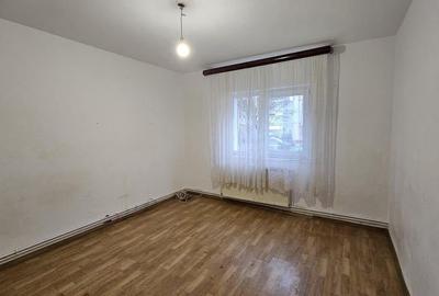 Garsoniera decomandata zona Vasile Aaron - 6