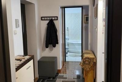 Apartament cu 2 camere decomandat, mobilat în Uzina 2 - 2