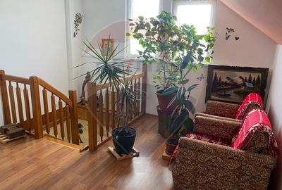 Apartament in Vila, 3 Camere, Codlea - Zona Linistita, Acces la Curte" - 12