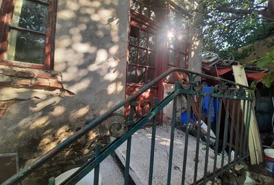 Casă cu 7 camere cu Canalizare în Iancului - 2