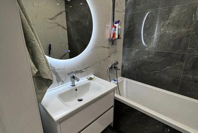 Apartament cu 2 camere decomandat în Florilor
