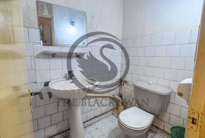 Apartament cu 4 camere decomandat în Central - 8