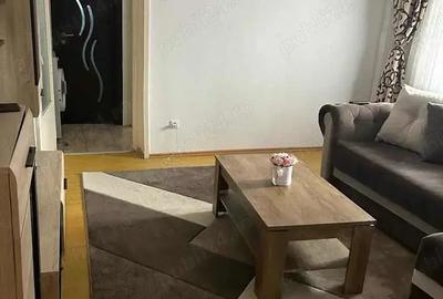 Vand apartament cu doua camere