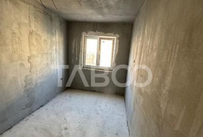Apartament 3 camere 56mp de vanzare decomandat zona Valea Au Apartament 3 camere 56mp de vanzare decomandat zona Valea Au - 1