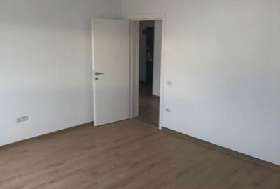 Apartament cu 2 camere decomandat în Sânpetru
