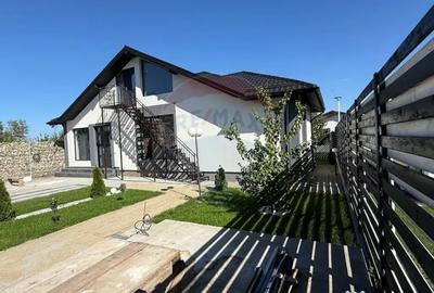 Casă cu 4 camere cu Teren 411 Mp în Est - 3