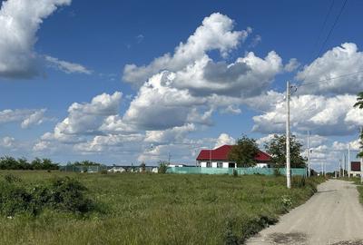 Teren de 1000 mp, în Fundeni