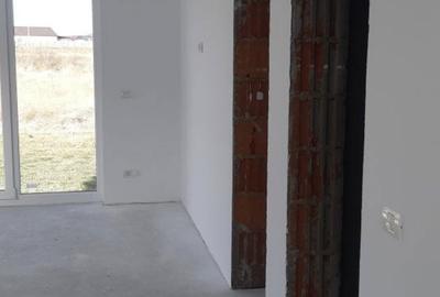 Casă cu 3 camere în Gura Văii