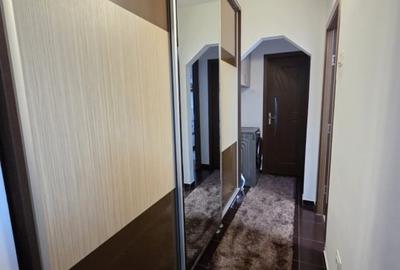 Apartament cu 3 camere semidecomandat în Dacia - 4