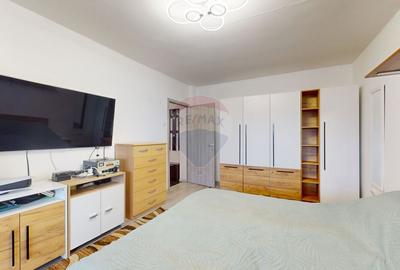 Apartament cu 4 camere decomandat în Triaj - 2
