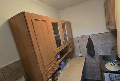 Garsonieră decomandată în Steaua - 2