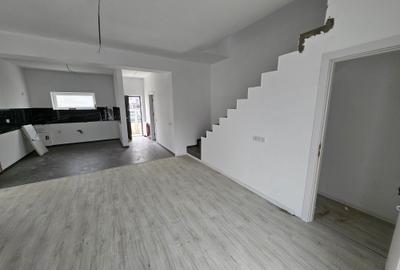 Vila in triplex, 3camer3 si mansardă 40mp cu scara si placa de beton/TVA INCLUS - 3