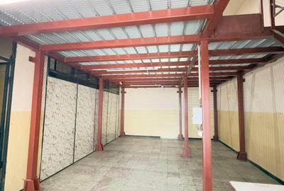 Aviației - Spațiu pentru depozitare – 200 mp, parter, clădire industrială - 4