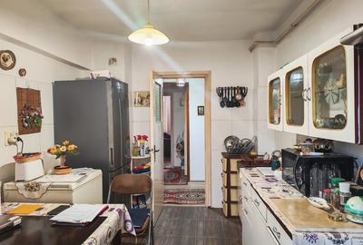Apartament 3 camere str Emil Racovita - 4