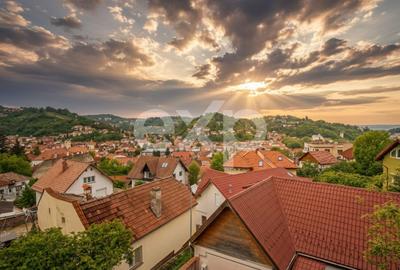 Casă individuală cu 5 camere cu Canalizare în Schei - 3