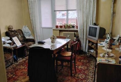 Apartament cu 3 camere decomandat în Central - 4