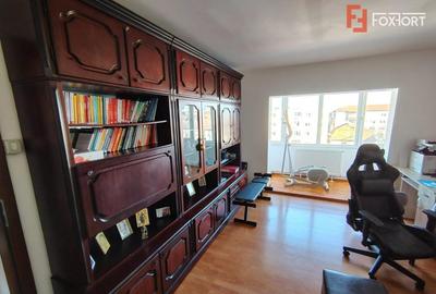 Apartament cu 3 camere decomandat, mobilat în Girocului - 3