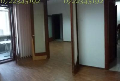 Apartament cu 3 camere circular în Universitate