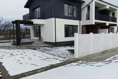 Casă cu Teren 250 Mp în Filipeștii de Târg - 9