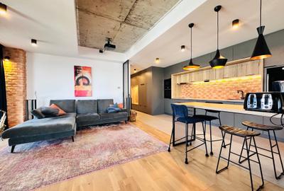 Apartament cu 3 camere semidecomandat, mobilat în Polonă - 2