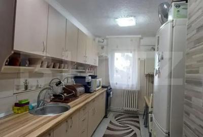 Apartament cu 3 camere semidecomandat în Central - 6