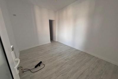 Casa complet renovata - ideala pentru locuinta, birouri sau investitie | - 12