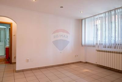Oferta - vanzare apartament 2 camere semidecomandat,  zona Ferdinand