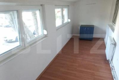 Apartament 3 camere, 61mp, Zona Micro 17 - 2