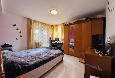 Apartament cu 3 camere semidecomandat în Tineretului - 9