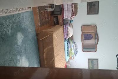 Apartament cu 3 camere decomandat în Cetatea - 4