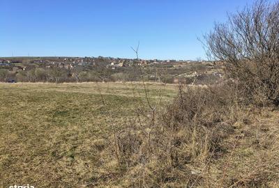 Teren de 400 mp, în Roșia - 2