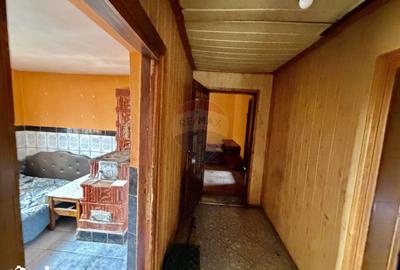 Casă cu 4 camere cu Teren 7727 Mp în Cârligele - 16