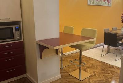 Apartament cu 3 camere decomandat în Central - 2