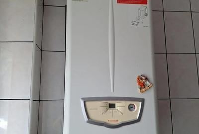 Apartament cu 2 camere decomandat în Central - 1