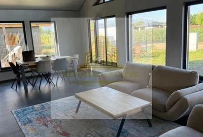 Casă individuală cu 4 camere cu Canalizare în Stupini - 4