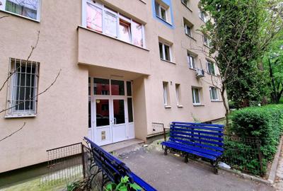 Apartament cu 2 camere decomandat, mobilat în Apărătorii Patriei - 1