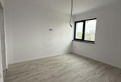 Casă cu 4 camere cu Teren 270 Mp în Vânători - 8