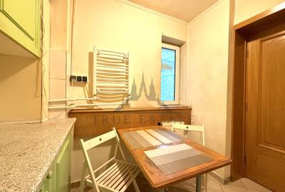 Garsoniera Banu Manta cu vedere pe spate - 2