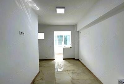 Spațiu comercial, de 72 mp, în Central - 12