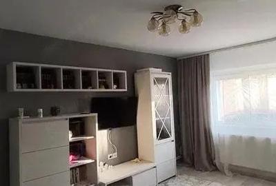 Apartament cu 2 camere decomandat în Km 4 - 2