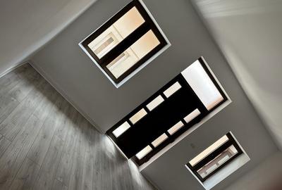 Spațiu comercial, de 65 mp, în Central - 8