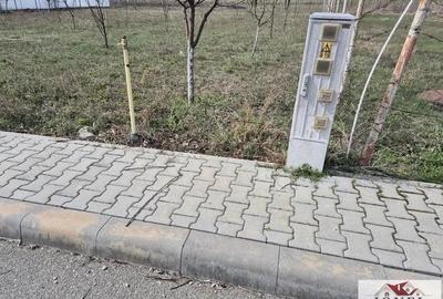 Teren de vanzare in Ciugud cu utilitati - 1